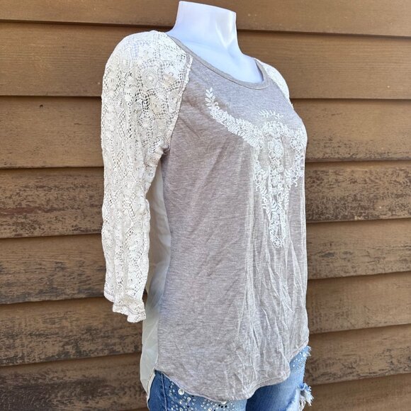 Womens XL MNK Lace Sleeve Top With Bull Skull Floral Design Beige & Cream Sheer - Picture 7 of 9